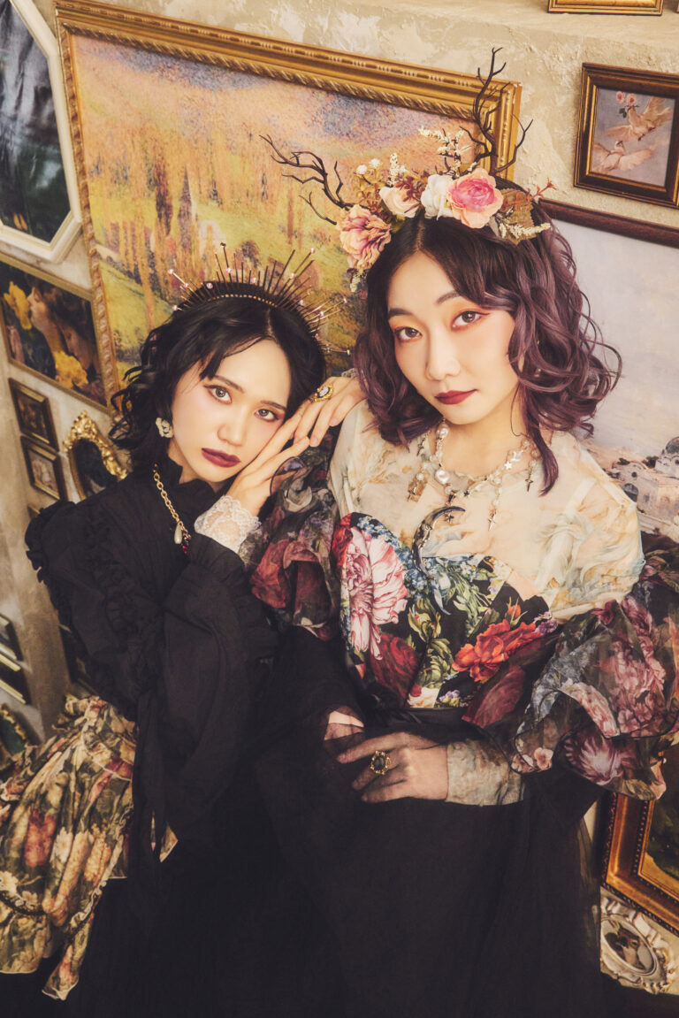 model：彩里さま(＠idevourberry) 丸さま(＠guruugs) photo：Shingo Vivaさま(＠shingo_viva) make：尾関南海さま(＠mina_hairandmake)
