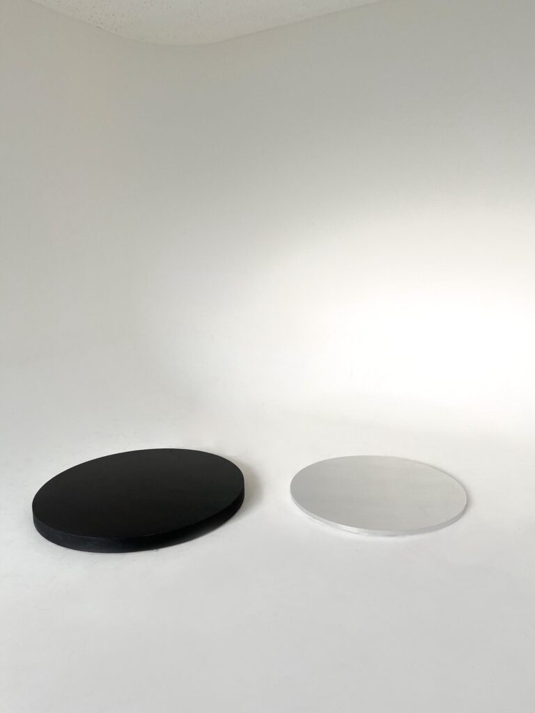 フィギュアになれる台　２種